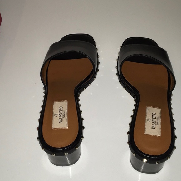 ❗️SALE❗️Valentino Soul Rockstud Heel Slides - Picture 4 of 7